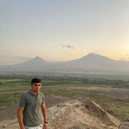  Narek