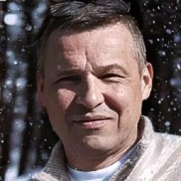  Максим