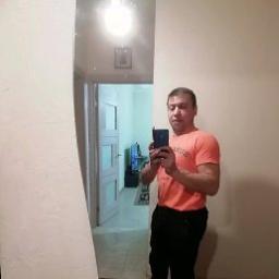  Анатолий