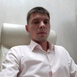  Денис