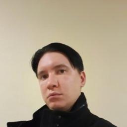  Артём