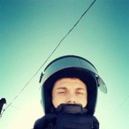  Том