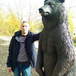  Денис