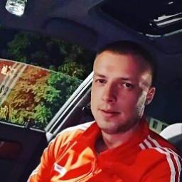  Женя