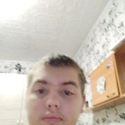  Артем