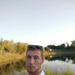  Андрей