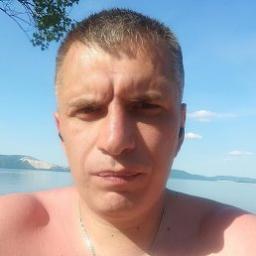  Антон