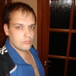  Денис