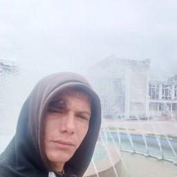  Евгений