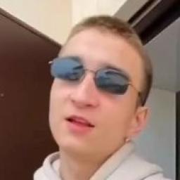  Саша