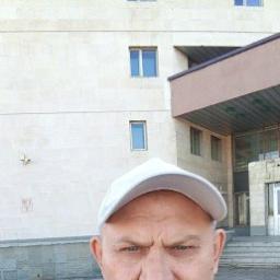  Александр Холуев