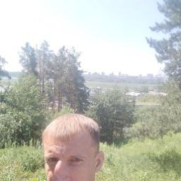  Артем