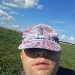 Виталий