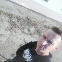  Анатолий