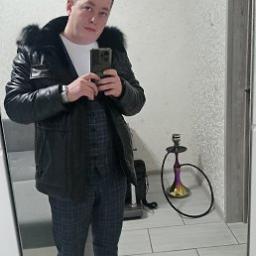  Олег