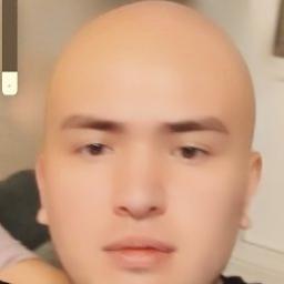  Денис