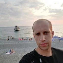 Евгений