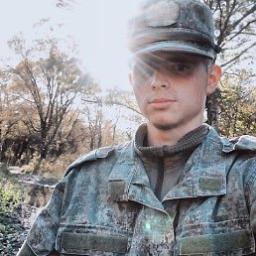  Женя