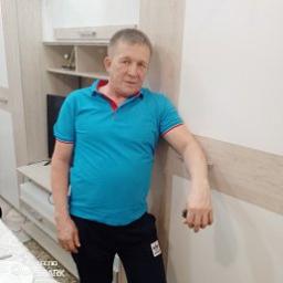 Рустам