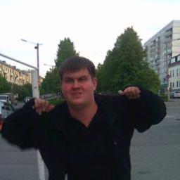  Денис