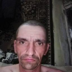  Денис