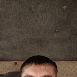  Артём