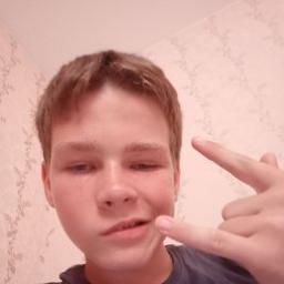  Денис
