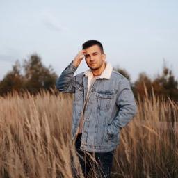  Антон