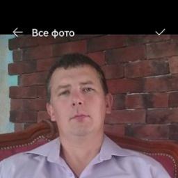  Денис