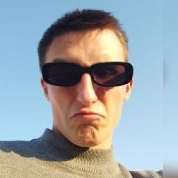  Сергей