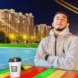  Али