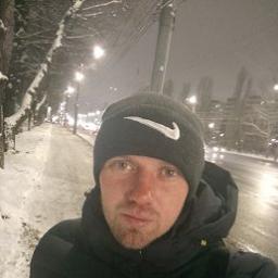  Анатолий