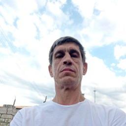  Роман