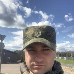  Анатолий