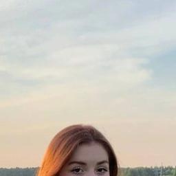  Полина