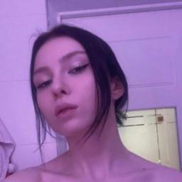  Алина