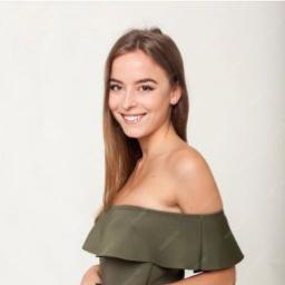  Анна