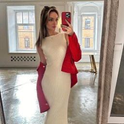  Ева