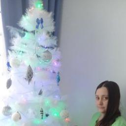  Марина