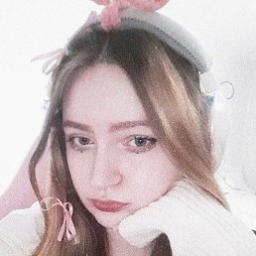  Алина