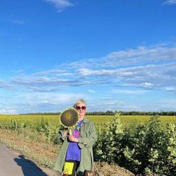  Лариса