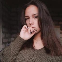  Алина