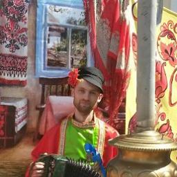  Максим