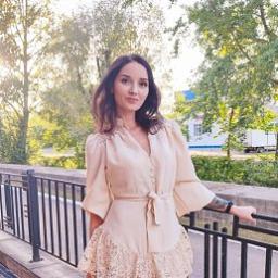  Алина