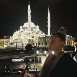  Марина