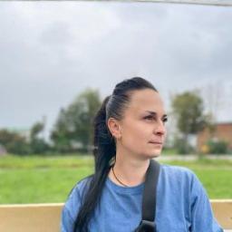  Нина