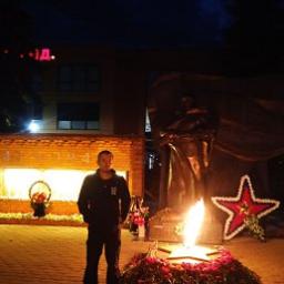  Денис