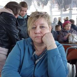  Анна