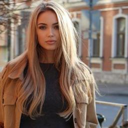  Polina