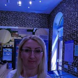  Анна